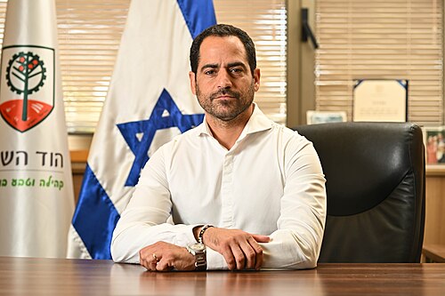 נאור שירי